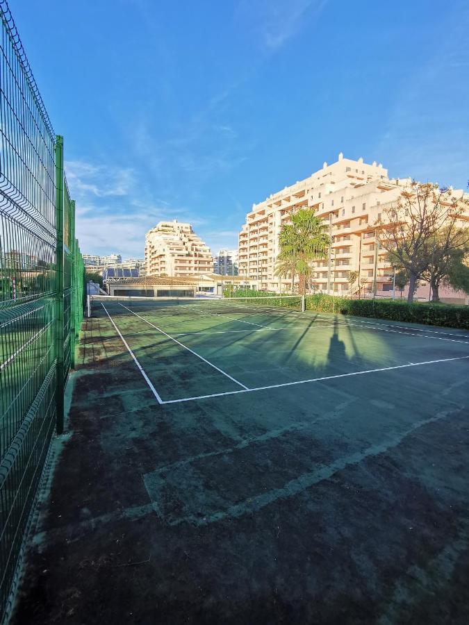 Logement Terrain De Tennis/Piscine 800M De La Mer Portimão Exterior photo